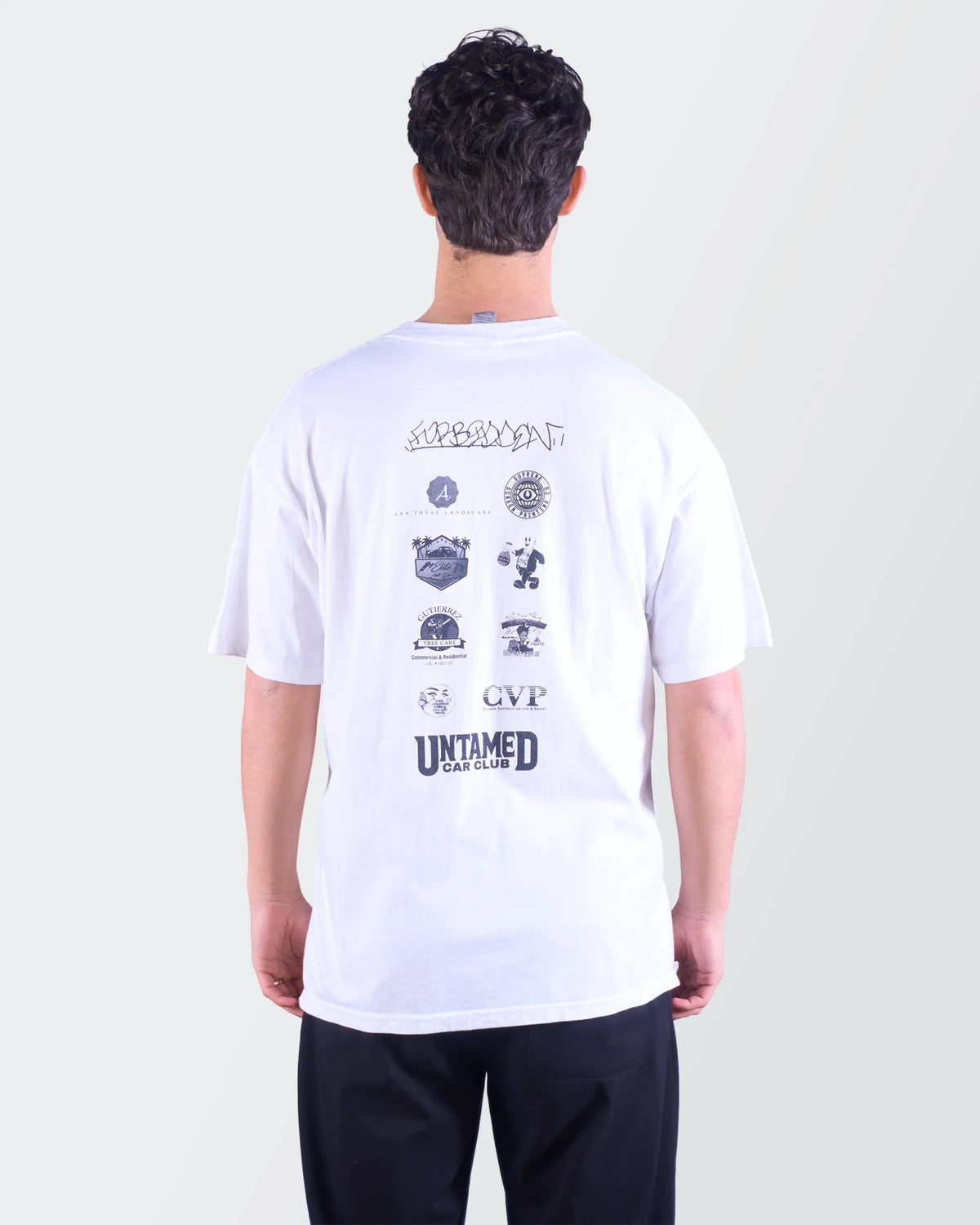 White T-shirt L
